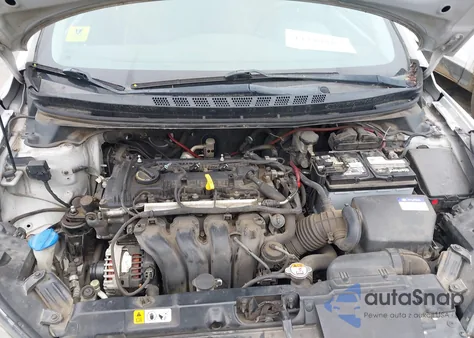 2014 Hyundai Elantra Limited z USA, uszkodzony, nr VIN KMHDH4AE3EU090428